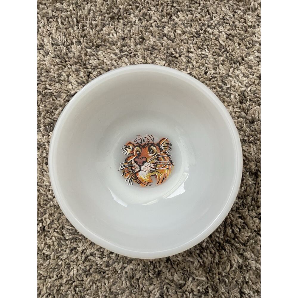 Vintage FIRE KING Esso Tiger Cereal Bowl Milk Glass 4.5 inches